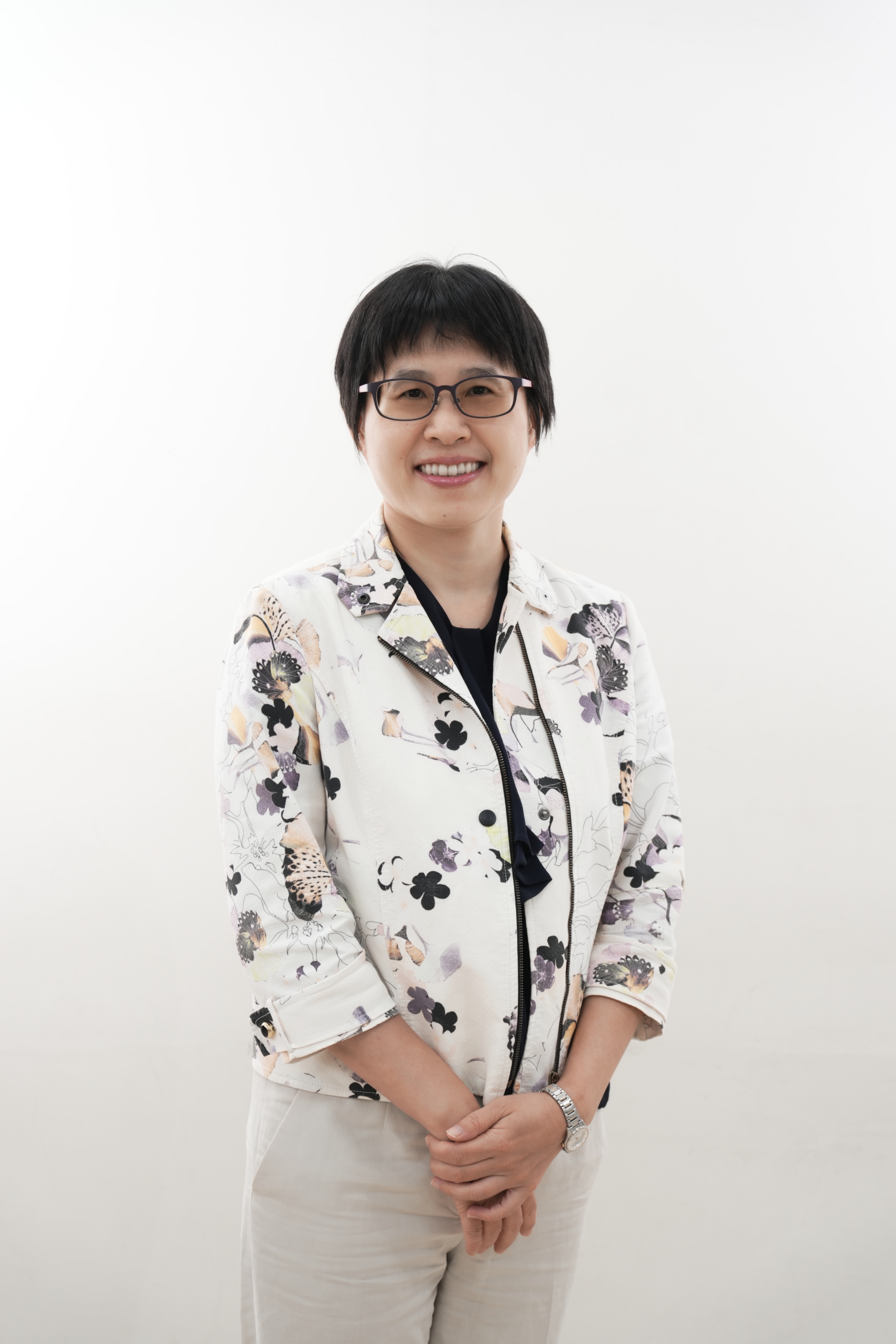 Associate Professor I-Ching, Evita Hou