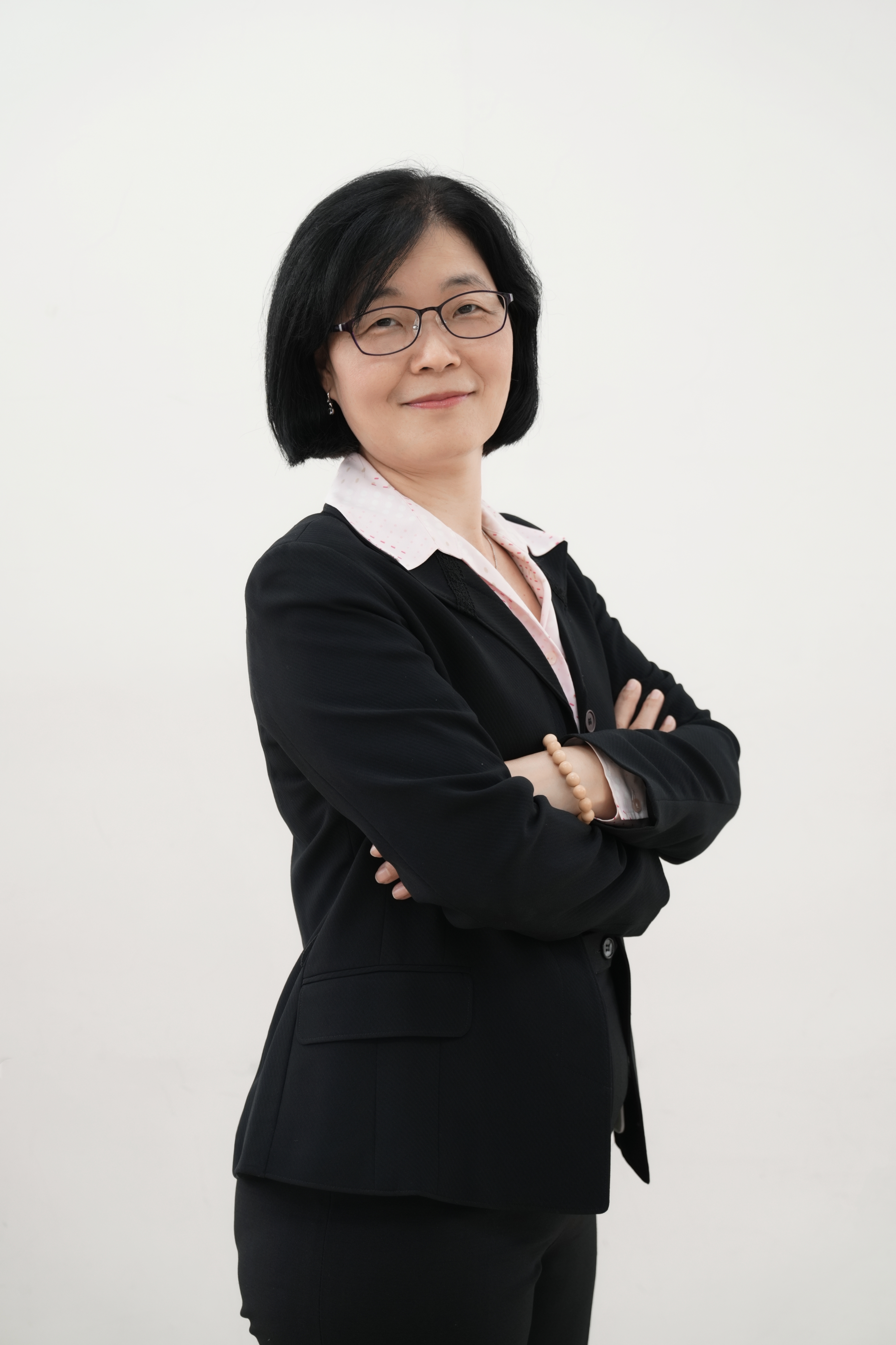 Director / Distinguished Professor Shiow-Ching Shun