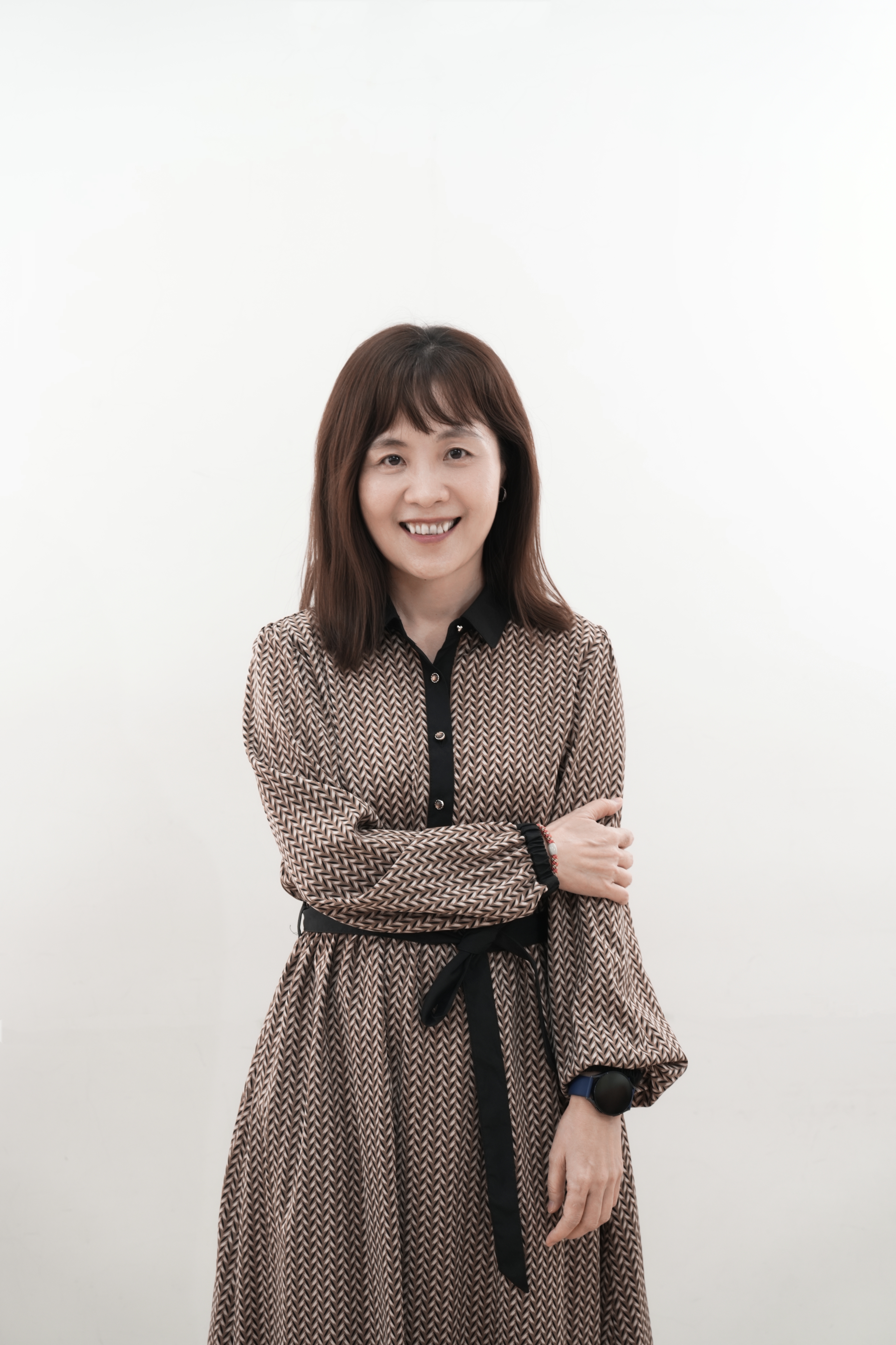 Dean / Distinguished Professor Li-Yin Chien